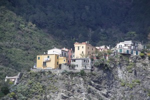 Xtrallusion offers characteristic Bed and Breakfast, B&B, Guest House, Hotel, Albergo and Country Lodge accommodation in Italy. Plus independent self-guided Walking, Adventure, Activity, Skiing and Paragliding Holiday itineraries on the Italian Rivieras, in the Italian Lakes, in the Italian Alps and in some of the most beautiful corners of Italy.